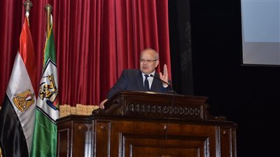  رئيس جامعة القاهرة بصدر قرارات بتكليف ٢٢ قيادة جامعية للمراكز والأقسام والإدارات