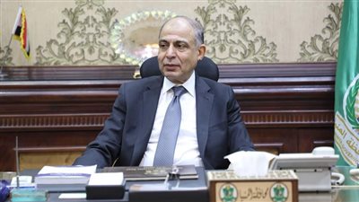 رئيس جامعة المنيا يهنئ محافظ المنيا الجديد 