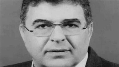 الموت يغيب نجم الأهلي السابق ووالد الفنان أحمد صلاح حسني