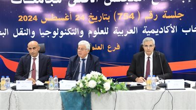 وزير التعليم العالي يوجه باستمرار جاهزية المعامل بالجامعات طوال فترة التنسيق الإلكتروني