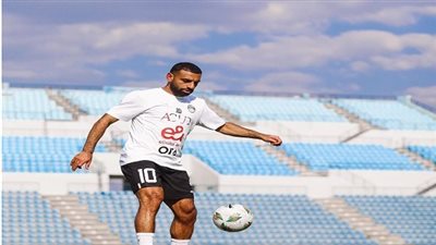 تشكيل منتخب مصر أمام بوتسوانا.. تريزيجيه وصلاح يقودان الهجوم