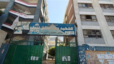 مدير إدارة دار السلام التعليمية يتحدى قرارات وزير التربية والتعليم ولجان تعليم القاهرة