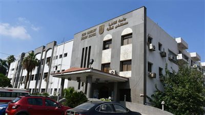 رئيس جامعة القاهرة: إعداد ملف طبي كامل لكل طالب لمتابعة حالته الصحية طوال فترة دراسته بالجامعة