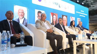 وزير التعليم العالي والتضامن الاجتماعي يشهدان الحفل الختامي لمسابقة قادة الأنشطة الطلابية