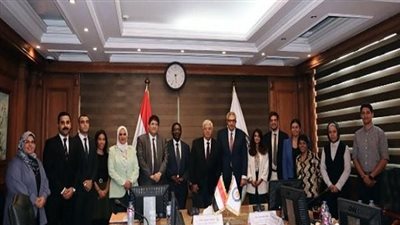 وزير التعليم العالي يناقش تعزيز الشراكة مع وفد منظمة العمل الدولية لدعم التوظيف وتأهيل الشباب