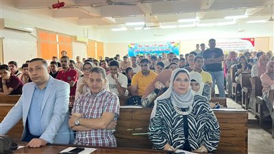 صيدلة جامعة الزقازيق تعقد لقاءً تعريفيًّا للطُّلَّاب بمناسبة بدء العام الدِّراسيِّ الجديد