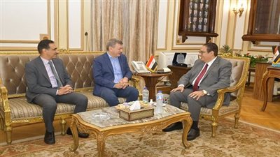 رئيس جامعة القاهرة يبحث تعزيز التعاون الأكاديمي والبحثي مع اتحاد الجامعات المتوسطية