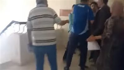 أخبار التعليم اليوم | اعتداء ولي أمر وزوجته على مدرسين بمدرسة تجريبي فى مدينة بدر