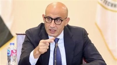 عبداللطيف يوضح الأوراق المطلوبة لصندوق الرعاية الاجتماعية للمعلمين 