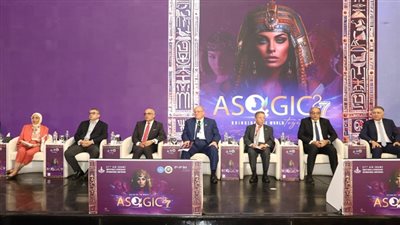 رئيس جامعة عين شمس يفتتح فعاليات المؤتمر الدولي السابع والعشرون لأمراض النساء والتوليد