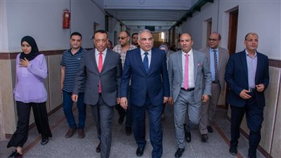 القائم بأعمال رئيس جامعة طنطا يتقدم بالشكر لعميد كلية الآداب على انتظام العملية التعليمية 