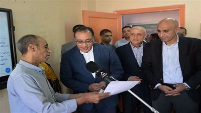 رئيس مجلس الوزراء يتفقد المنشآت التعليمية في الأقصر ويتابع جهود الدولة لمواجهة الكثافات الطلابية