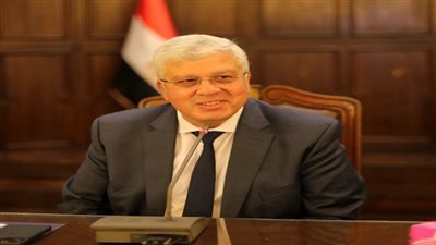 وزير التعليم العالي يناقش تعاون بين الجامعات التكنولوجية المصرية والفرنسية