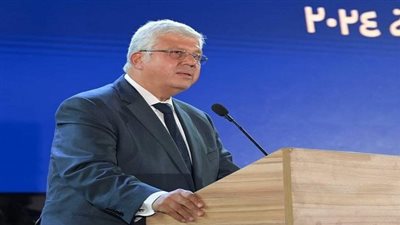 وزير التعليم العالي يطير إلي باريس للمشاركة في المجلس التنفيذي لليونسكو 