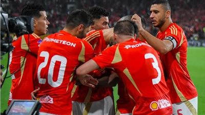 الأهلي يضرب موعدا مع الزمالك فى نهائى كأس السوبر المصري.. فيديو