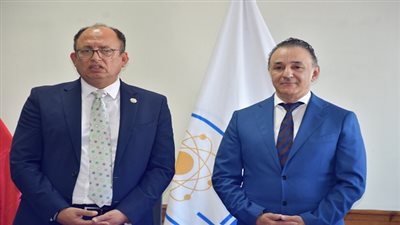 رئيس جامعة حلوان يحتفي بالقيادات الأكاديمية المتميزة تقديرًا لإسهاماتهم في تطور الجامعة