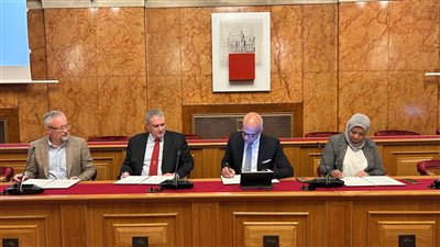 خلال زيارته لسلوفينيا رئيس جامعة عين شمس يوقع مذكرة تفاهم مع جامعة ليوبليانا 