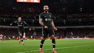 محمد صلاح يسجل في تعادل ليفربول وآرسنال بالدوري الإنجليزي.. فيديو