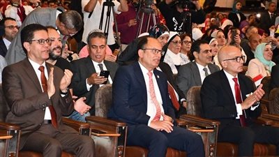 رئيس جامعة حلوان يشهد انطلاق مبادرة 