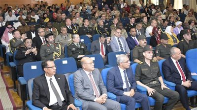 الأكاديمية العسكرية للدراسات العليا والإستراتيجية تنظم فعاليات اليوم الوطنى للدارسين الوافدين
