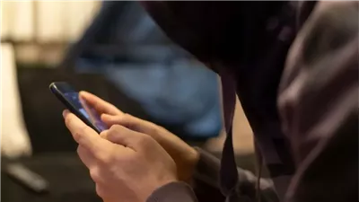 بعد عودة التوقيت الشتوي 2024.. طرق لضبط ساعة الكمبيوتر والموبايل 