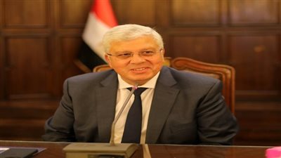 أعضاء هيئة التدريس المعارين بالخارج يعترضون على فرض رسوم مالية عليهم