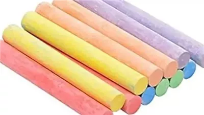 “بيشموا الطباشير”.. مدرسة في المنوفية تستدعي أولياء أمور 9 طلاب