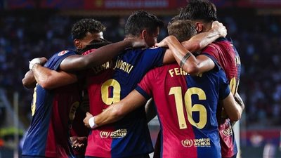 تعرف على معلق مباراة برشلونة والنجم الأحمر اليوم في دوري أبطال أوروبا