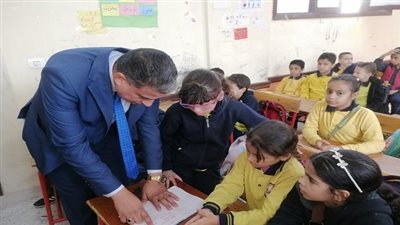 وكيل تعليم الجيزة يُشدد على جودة التعليم وانضباط المدارس خلال جولة تفقدية بإدارة العمرانية