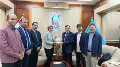 رئيس جامعة الأقصر تستقبل وفد جامعة تشنغتشو الصينية لبحث سبل التعاون المشترك 