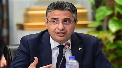 وزير التموين: لا تفكير فى زيادة أسعار الخبز.. ونضمن استقرار السلع الأساسية لفترات طويلة