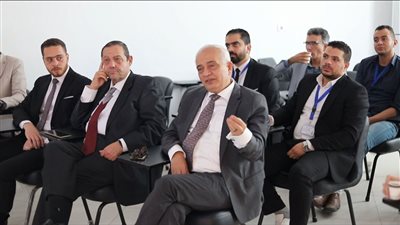 جامعة الريادة للعلوم والتكنولوجيا تستعد للتصحيح الالكتروني في التيرم الاول