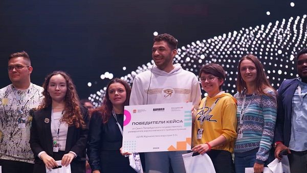 طالب من جامعة حلوان