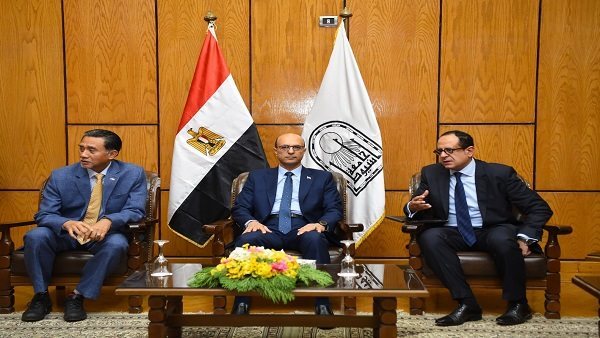 جامعة أسيوط تختتم