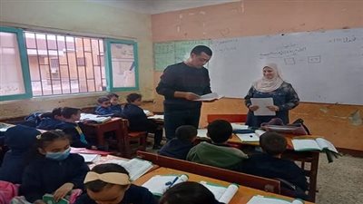 وكيل تعليم سوهاج يتابع انتظام العملية التعليمية بمدارس المحافظة