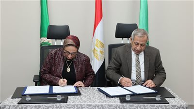 الأكاديمية العربية للعلوم والتكنولوجيا ومدينة الابحاث العلمية والتطبيقات التكنولوجية توقعان بروتوكول تعاون مشترك 
