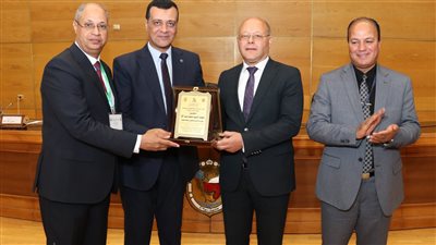 مدير تعليم سوهاج: دمج المبادئ البيئية في مناهج التعليم