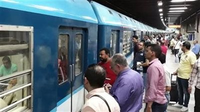 عطل فني بالخط الثالث للمترو لساعات.. يتسبب فى ازدحام.. وعودة الحركة مجددا