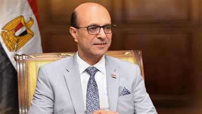  المنشاوي يُصدر٤ قرارات بتعيين وتجديد تكليف قيادات أكاديمية داخل كليات جامعة أسيوط