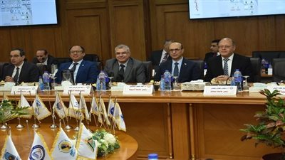 المجلس الأعلى للجامعات يناقش قضايا التعليم والتطوير بمشاركة رئيس جامعة أسيوط