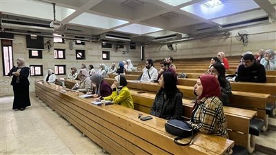  كلية الصيدلة في جامعة عين شمس تستضيف ندوة حول الذكاء الاصطناعي في موسمها الثقافي 
