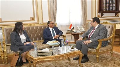 جامعة القاهرة تستقبل سفير كمبوديا لتعزيز التعاون الأكاديمي والبحثي