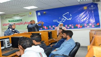 جامعة أسيوط تُطلق دورة تدريبية لتمكين الطلاب ذوي الهمم في مجال تصميم الجرافيك