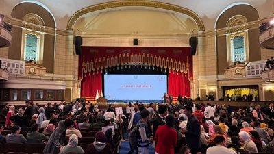 رئيس جامعة الزقازيق يشهد احتفال مؤسسة حياة كريمة باليوم الدولي للتضامن الإنساني