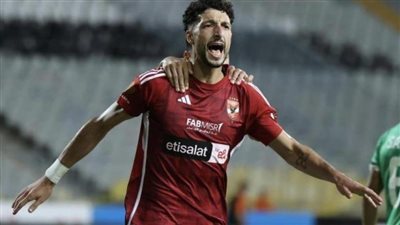 الأهلي يتقدم على بورتو في الشوط الأول بهدفي وسام أبو علي 2 - 1