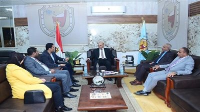 جامعة سوهاج تختتم برنامج نجوم مصرية ستارز بالتعاون مع مكتبة الإسكندرية وحياة كريمة