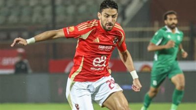 الدوري الممتاز| طاهر محمد طاهر يغيب عن الأهلي أمام المصري