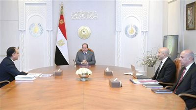 تابلت ومدارس يابانية.. تفاصيل اجتماع الرئيس السيسى مع مدبولي ووزير التربية والتعليم