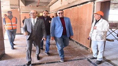 رئيس جامعة أسيوط يتفقد سير العمل في مشروع مقر كلية التربية للطفولة المبكرة بأسيوط الجديدة
