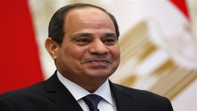 رئيس جامعة أسيوط يهنئ الرئيس السيسي بالعام الميلادي الجديد تبدأ 2025 برؤية مستقبلية